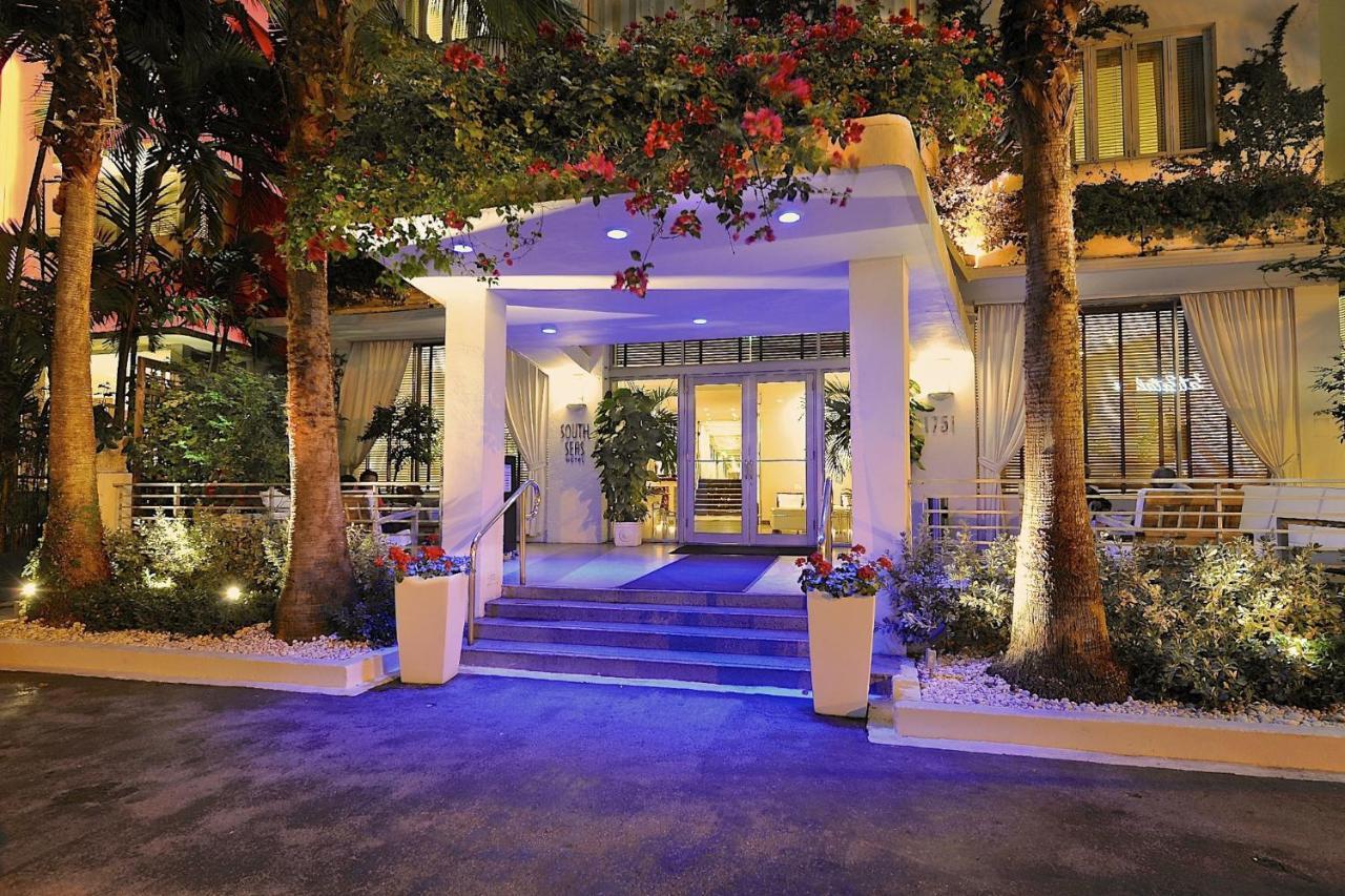 South Seas Hotel — Photos 1